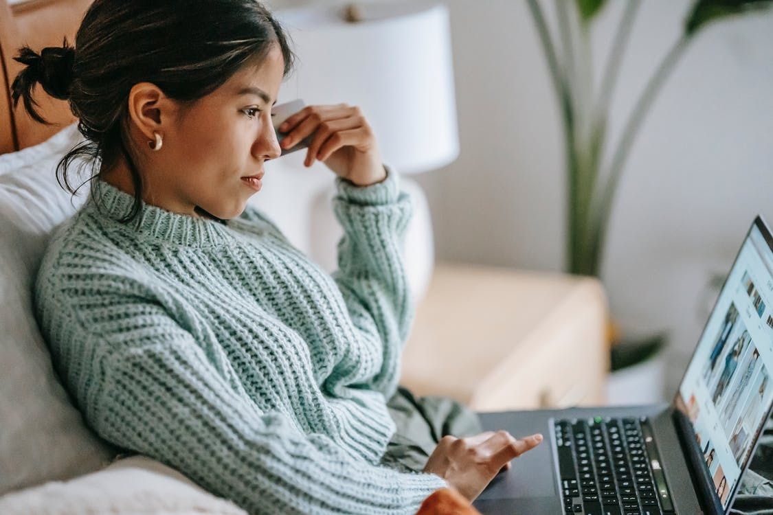how many emails to send per week