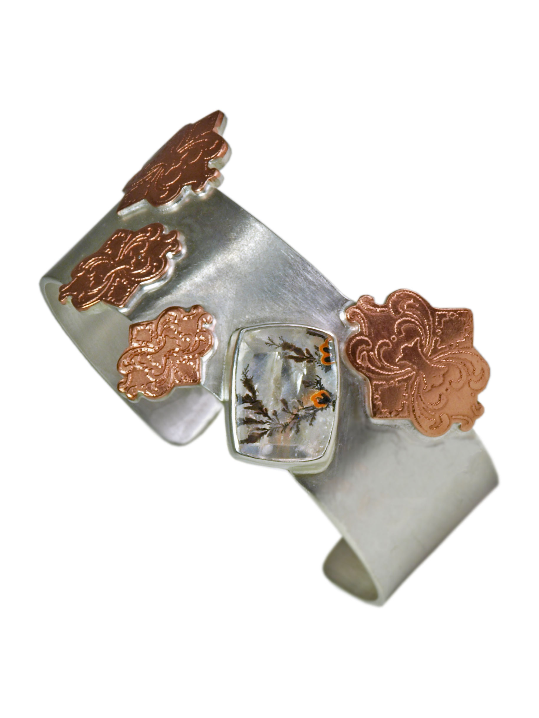Agaidika Cuff
