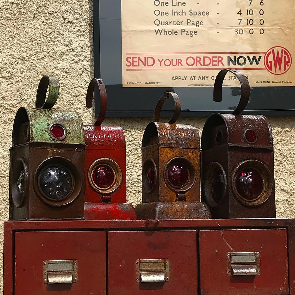 Kenyon Road Safety Lamp