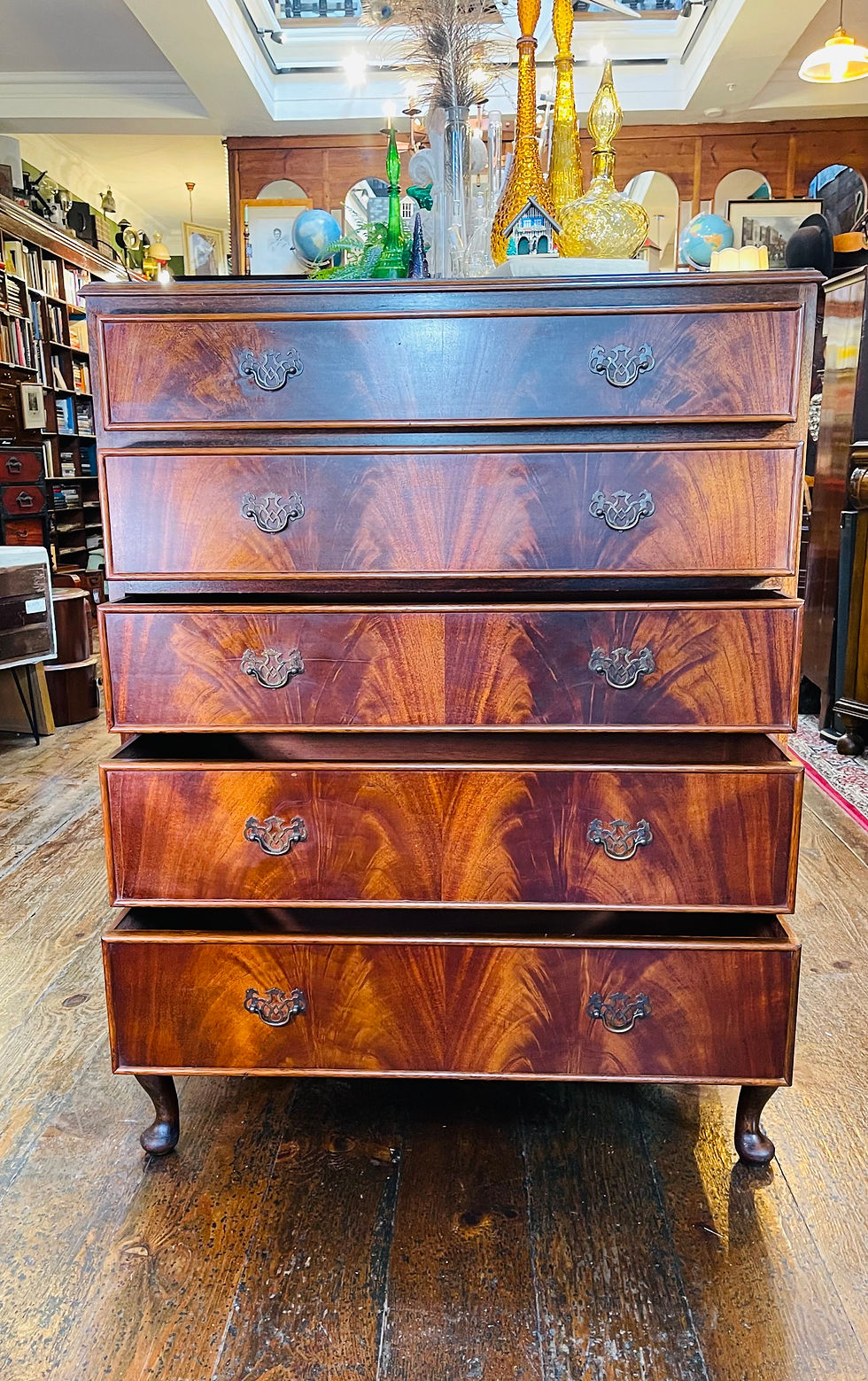Thumbnail: Reproduction Flamed Mahogany 5 drawer Chest of Drawers