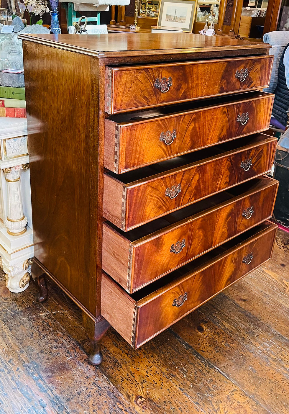 Thumbnail: Reproduction Flamed Mahogany 5 drawer Chest of Drawers