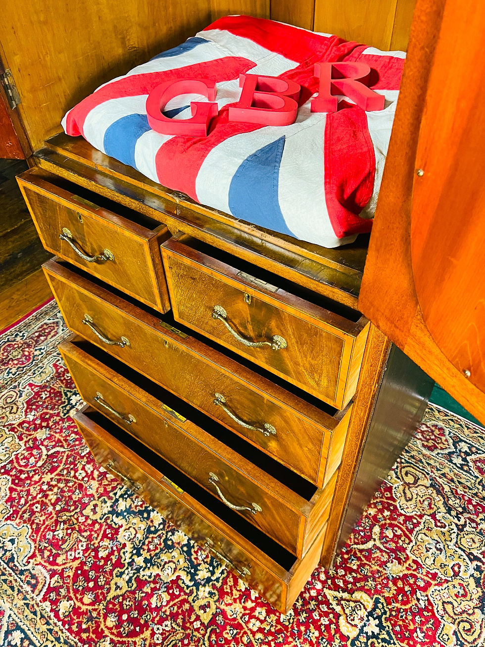 Thumbnail: Early 20thC Inlaid Flamed Mahogany Dressing Robe - #8585