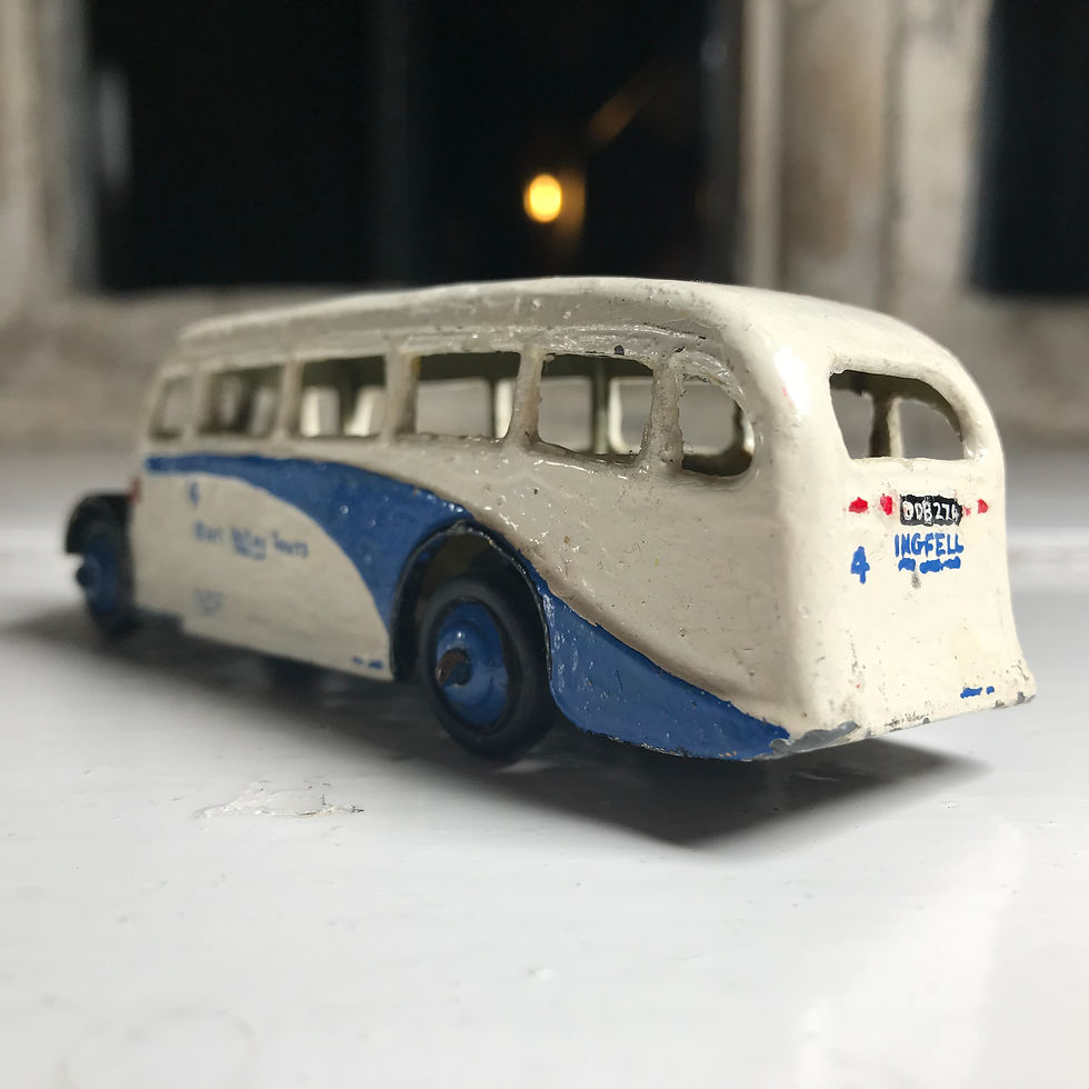 Thumbnail: 1948 Dinky Model 29e - Single deck bus (half cab coach).
