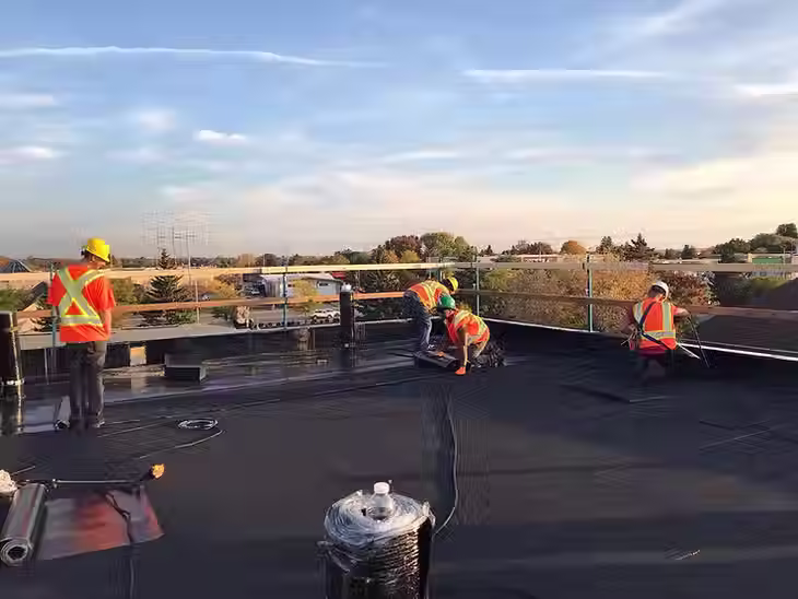 Top 5 Flat Roofing Materials for 2025: Pros, Cons, and Lifespan