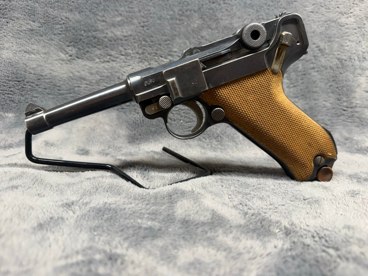 DWM Luger P08 Pistol (1918)  - 9mm - WWI German Military