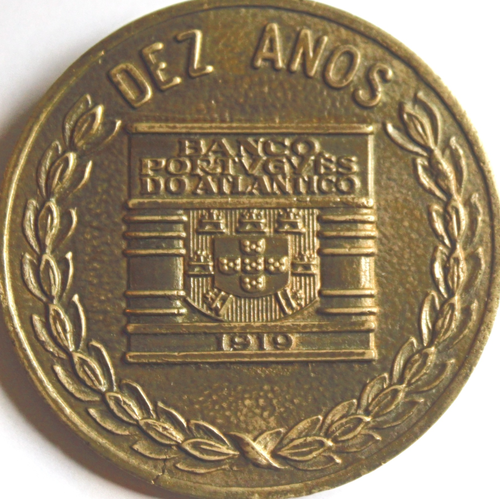 Medalha Comemorativa Dos 10 Anos Da Fundação Do Banco Português Do Atlântico