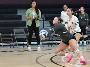 Volleyball Shows Valiant Fight in Hard-Fought Match Against USC Lancaster