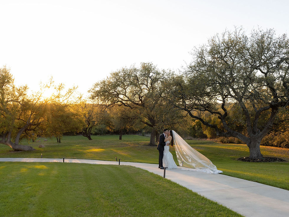 AshleyNicoleAffair-AustinWeddingPlanners_TheArlo-620.JPG