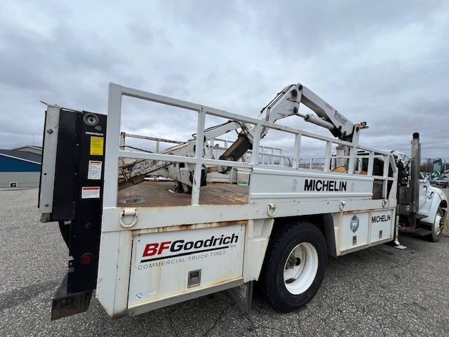 Thumbnail: Bauer Built Tire & Service - Saginaw, MI - 2009 Ford F750