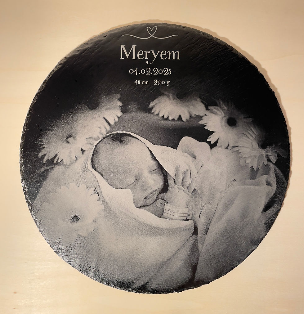 Schieferplatte mit Bildgravur