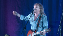 Carl Dixon with new guitar