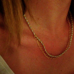 atelier collier-bracelet tressé