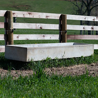 FBF10 - 10FT FIELD BUNK FEEDER 2.jpg