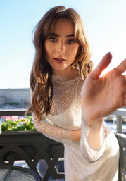lily-collins-06-12-2023-12_thumbnail.jpg