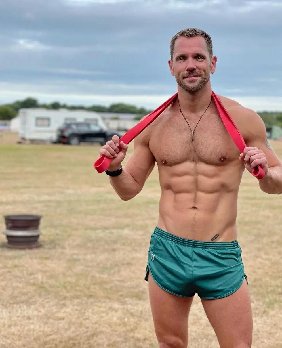 7b03cdb0-cca4-4585-80c2-4e10749c130b copy.webp