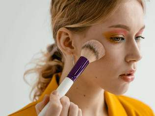 15 Ingredientes tóxicos nos cosméticos: conheça os riscos para a sua saúde