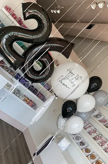 Thumbnail: Jumbo Mylar with Latex Bouquet