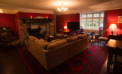 Red Sitting Room-8318