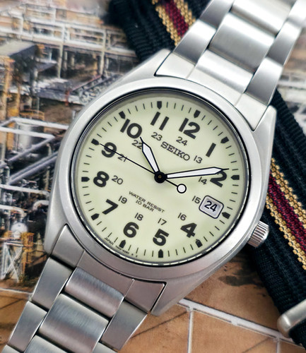 Full Lume 1999 Seiko 7N42-8260 Field/Dive Watch, w/Original