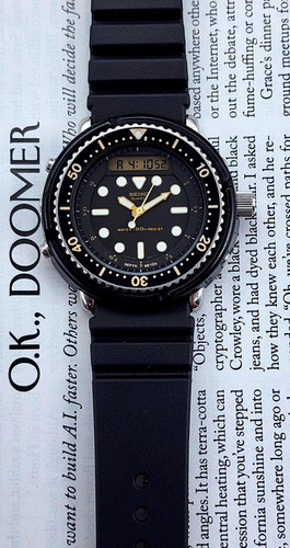 H558-500A アナデジ　アーニー 1982 JDM Seiko H558-500A Quartz Ana/Digi 150m Chrono Alarm “Orange