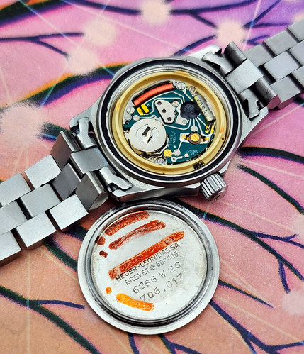 稼働 TAG HEUER タグホイヤー 972.008 ヴィンテージ シルバー Heuer 972.008 Ladies Diver / 2000 Series | Heuerville