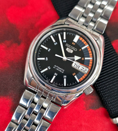 2006 Seiko Ref. SNK375 