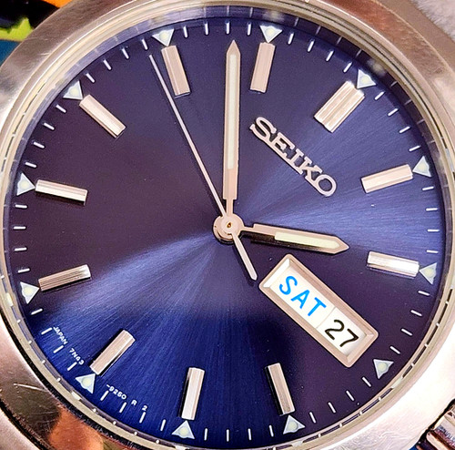 Deep Blue 2001 Seiko 7N43-9080 Dress Watch | DC Vintage Watches