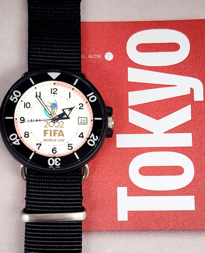 新品　2002 FIFA WORLD CUP KOREAJAPAN腕時計 2002 FIFA WORLD CUP KOREA JAPAN SEIKO collaboration watch