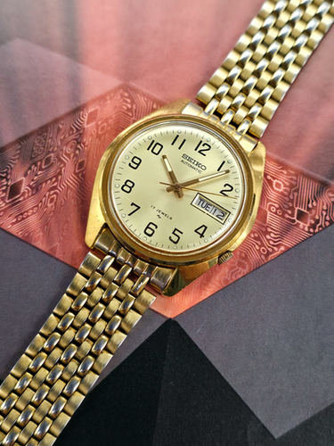 Gold 1987 Seiko 7009-8129 Arabic Dial Dress Automatic | DC Vintage