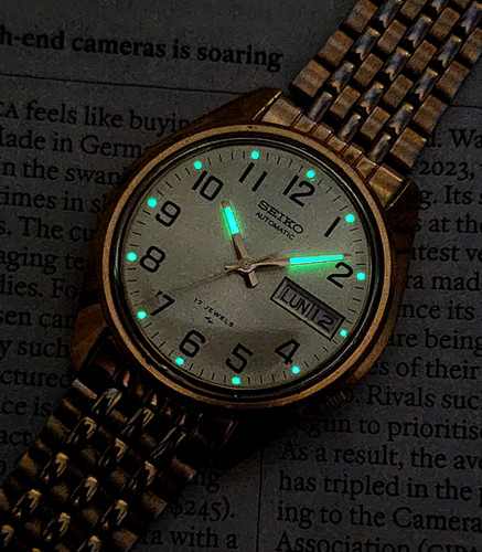 Gold 1987 Seiko 7009-8129 Arabic Dial Dress Automatic | DC Vintage