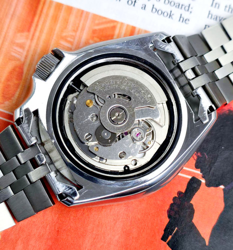 あ*こ様 SEIKO SKX007 7S26-0020 ジャンク品 1997 Seiko SKX007 (7S26-0020) Automatic Diver, Box & Papers