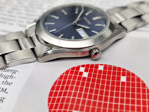 Deep Blue 2001 Seiko 7N43-9080 Dress Watch | DC Vintage Watches