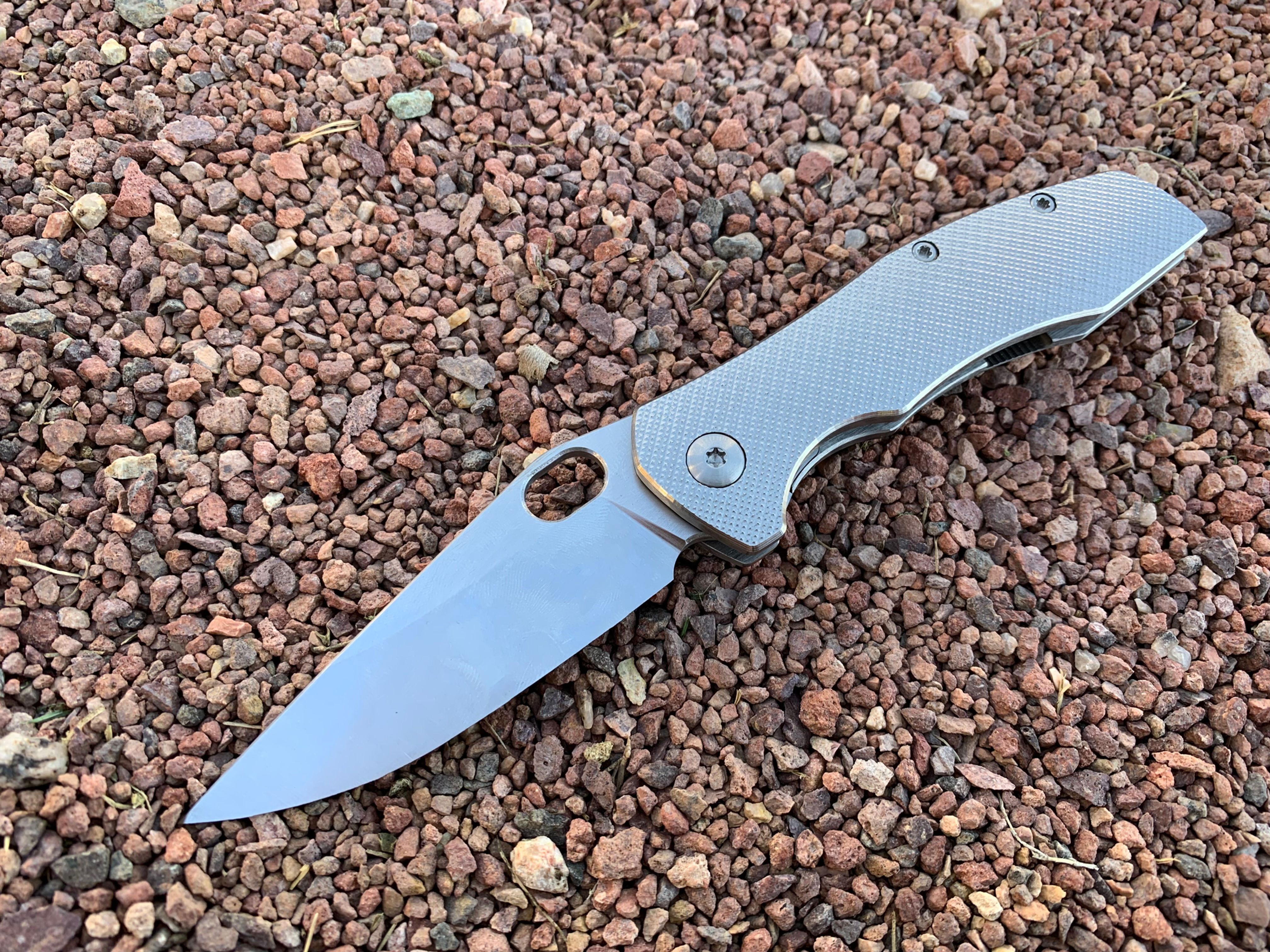 Mini Workman Drop Point with opening hole