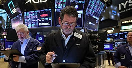 IN-DEPTH: What Financial Analysts Are Recommending for Investing in a Recession