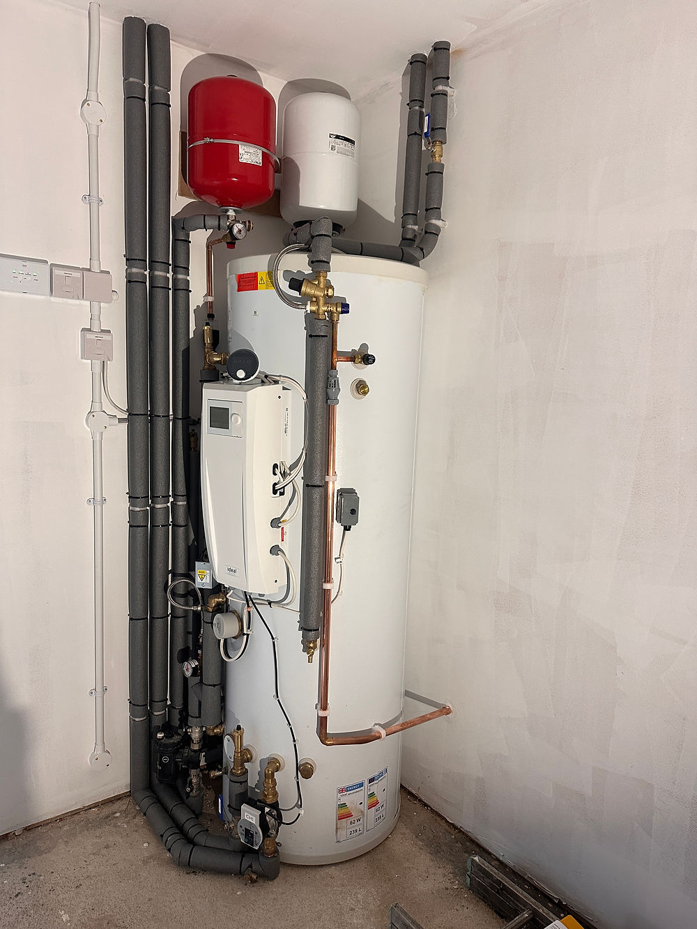 Water heater system with pipes and tanks
