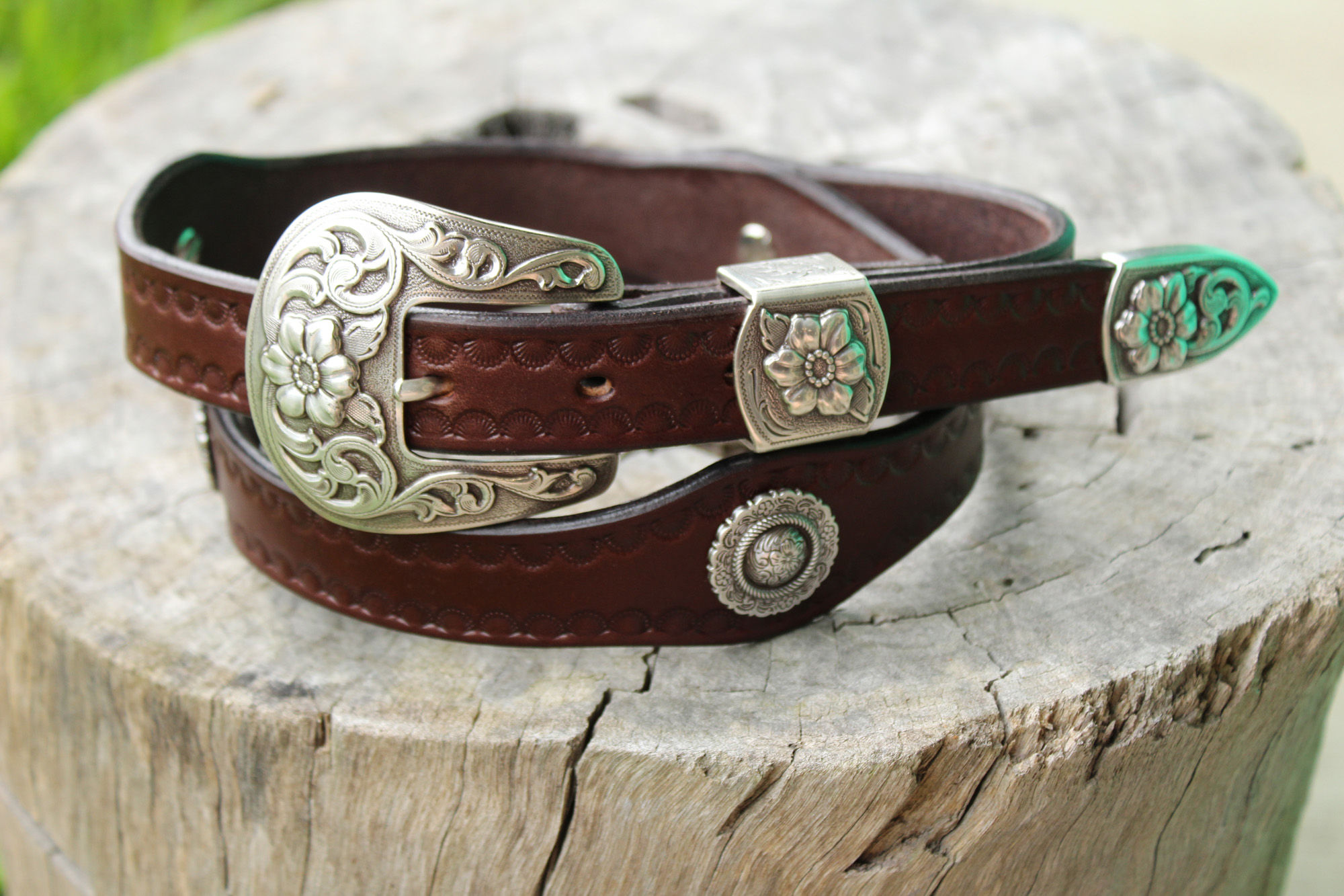 Floral Buckle Shaped Leather Belt