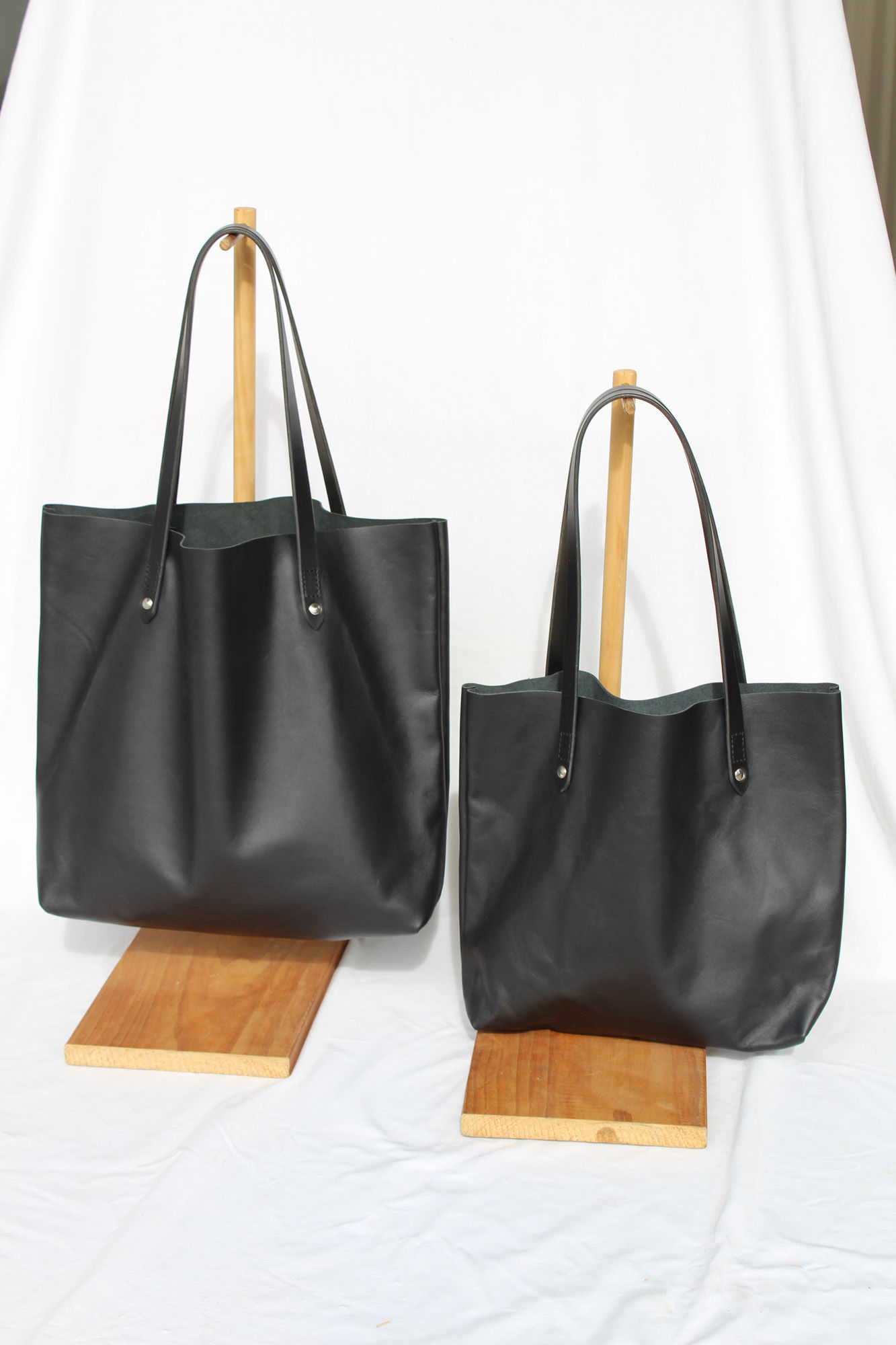Birdie Tote Bag - Matte Black
