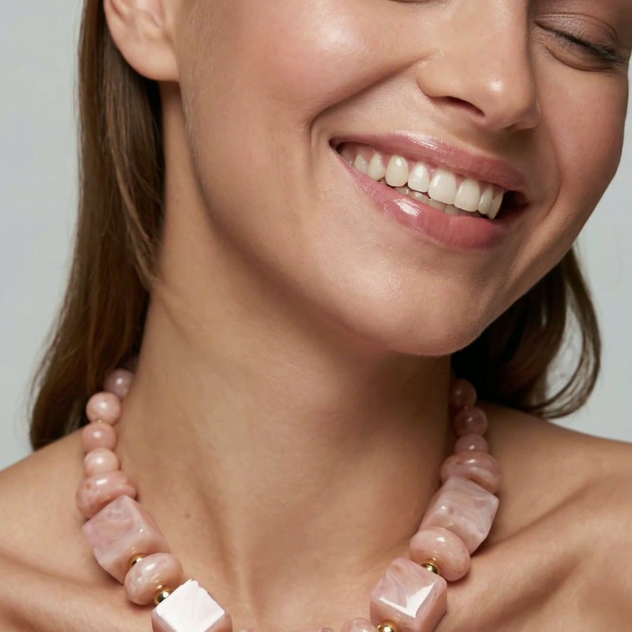 Halsketting in Hars PINK
