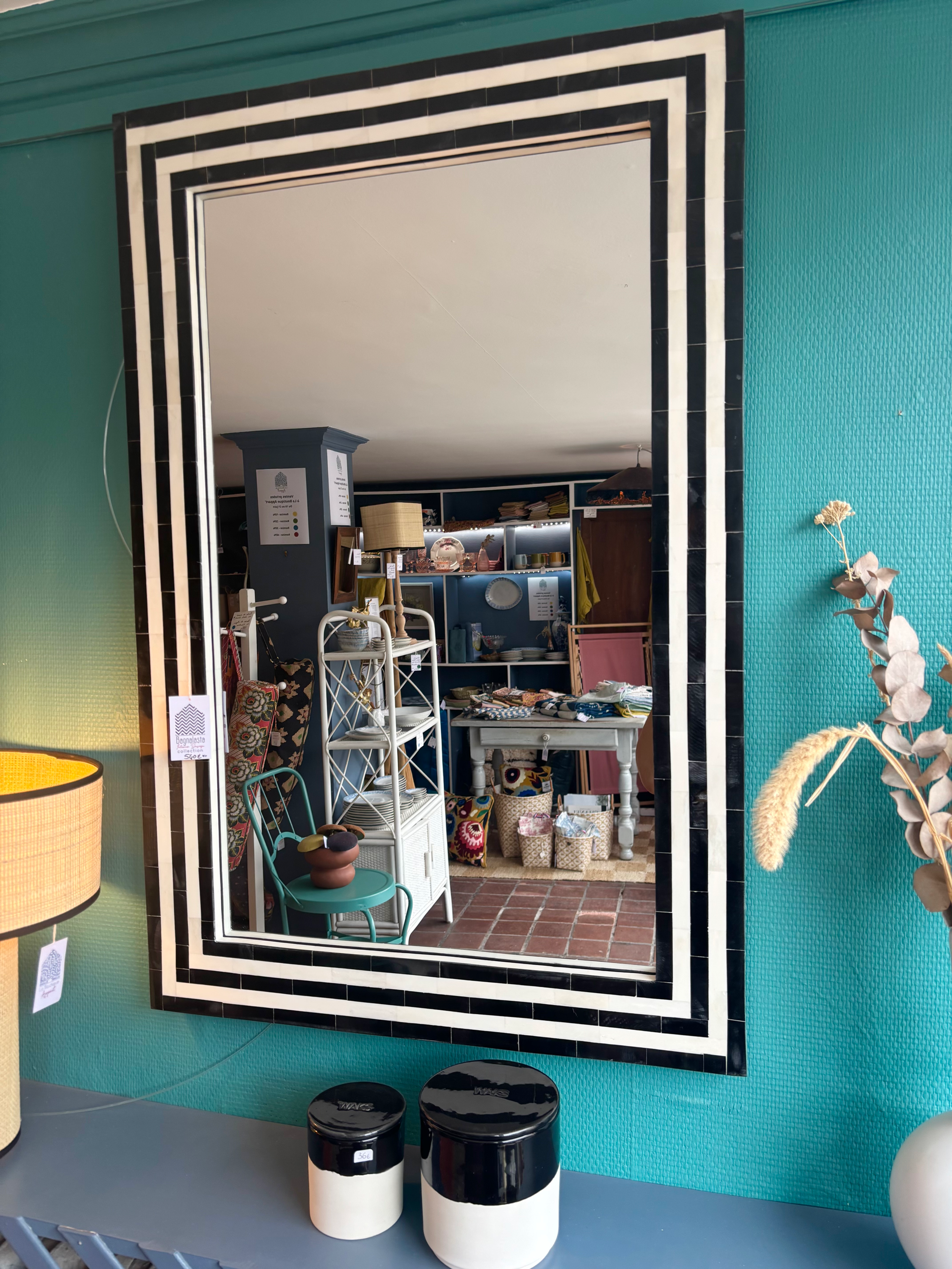 Miroir noir et blanc en marqueterie authentique