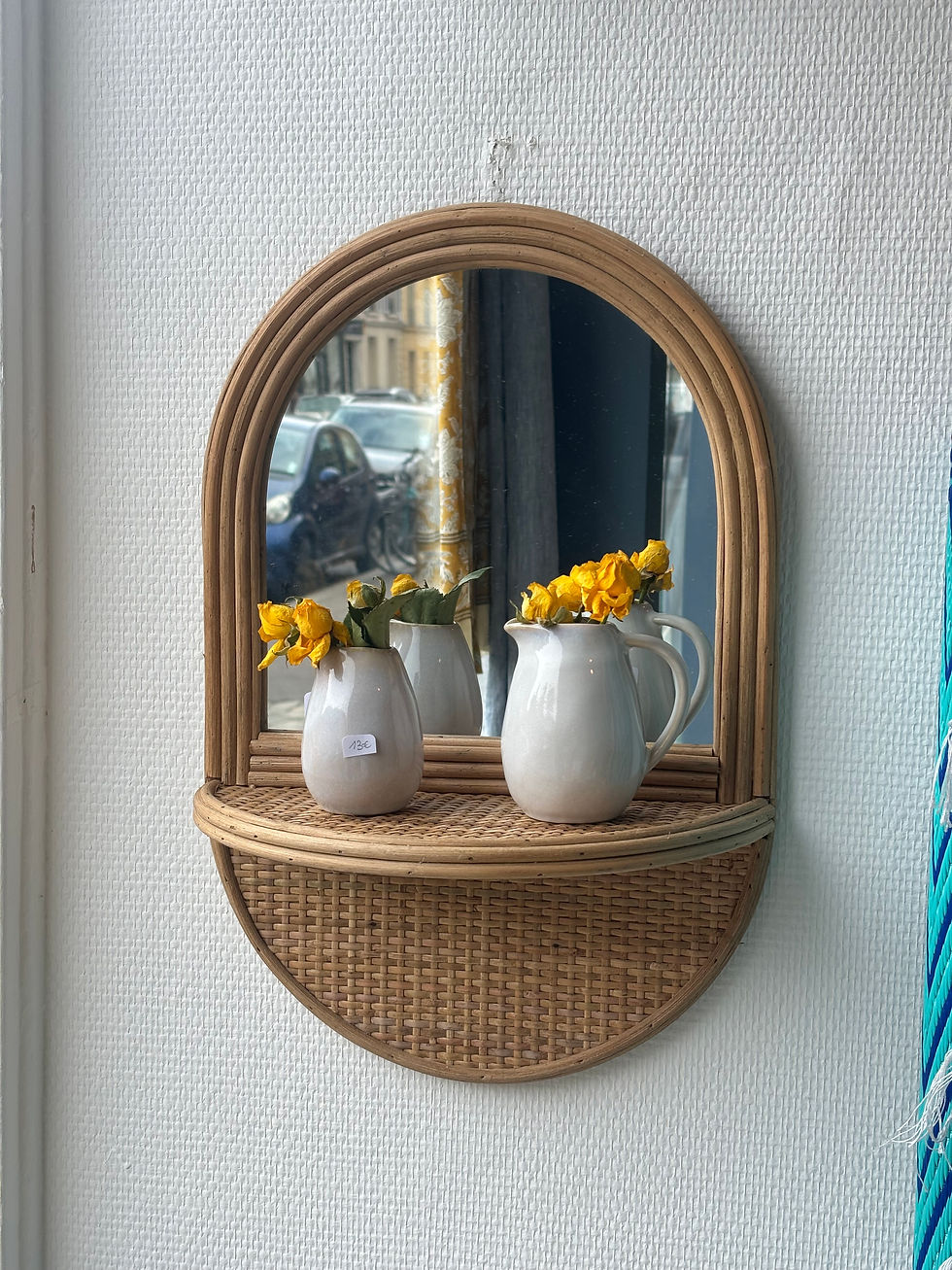 Thumbnail: Miroir oval avec plateau