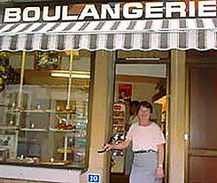 bakerylady1.jpg