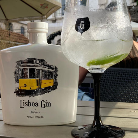 Gin Lovers Bar in Lisbon