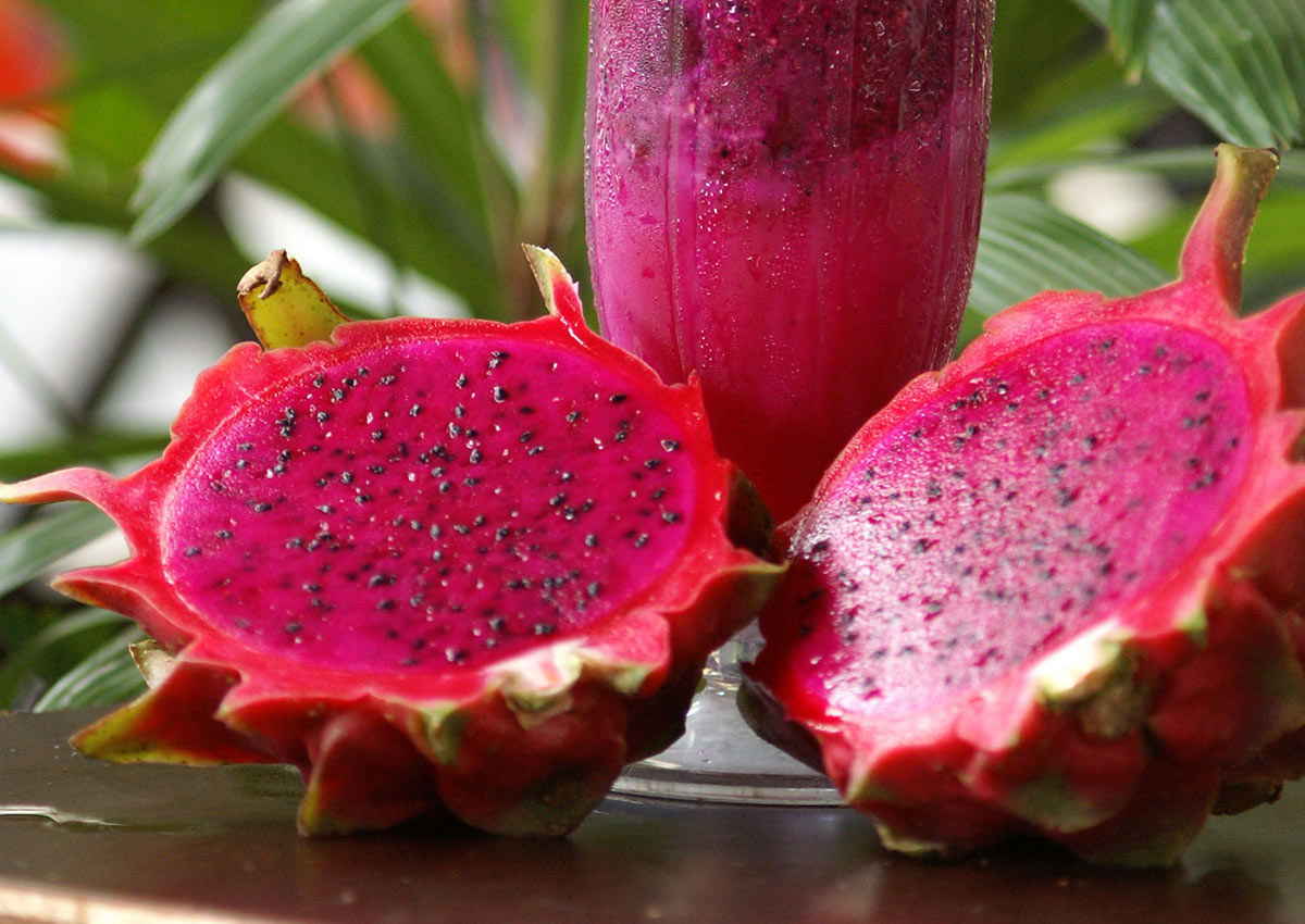Red dragon fruit (Indian) (kg)
