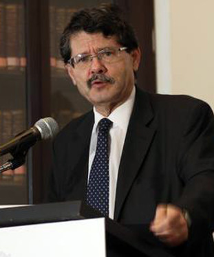 Roberto Maldonado Nieves.jpg