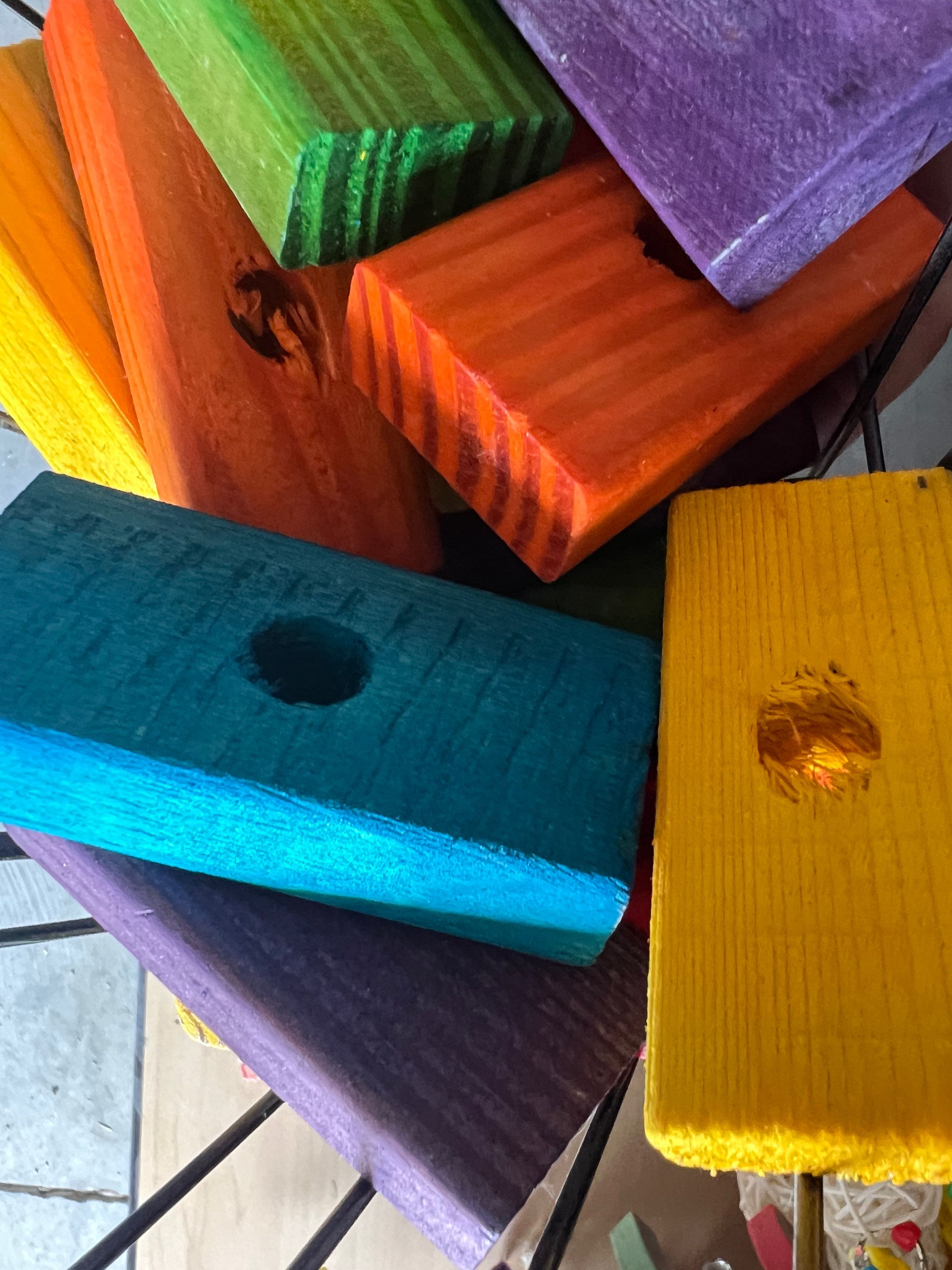 Colorful Pine Block Bird Toys 