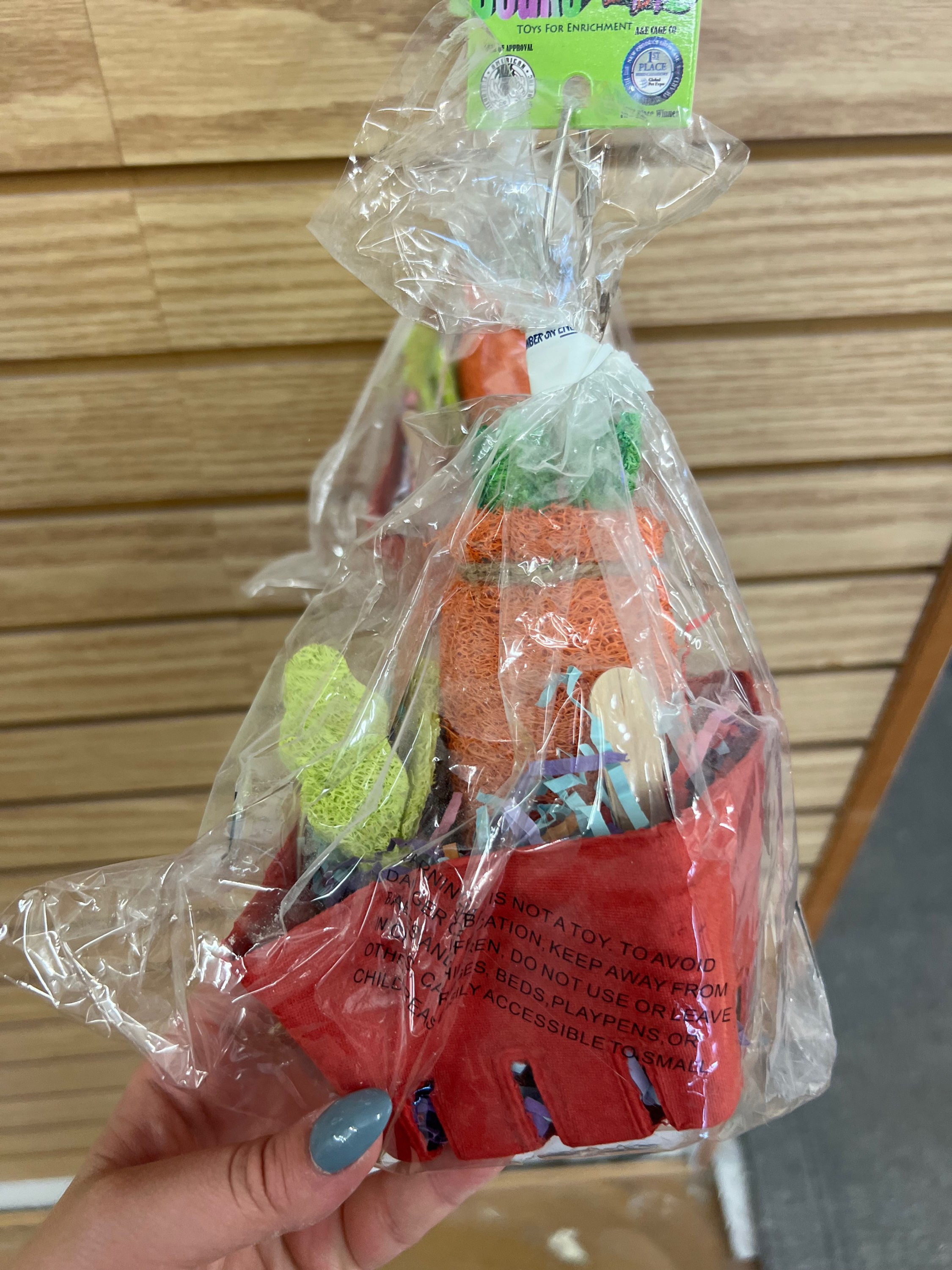 A&E- Veggie Basket Toy