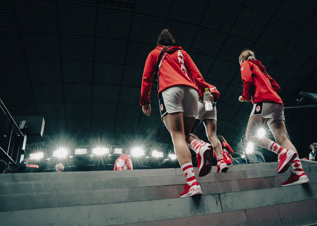 2021.07.20 - Photographer Kelly VanderBeek - CAN - Sapporo Dome 1st Look_-Evelyn Viens (le