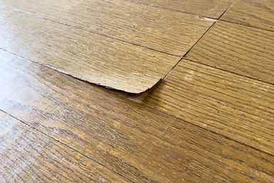 床材のめくれ