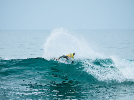 Italo ferreira em Bells Beach