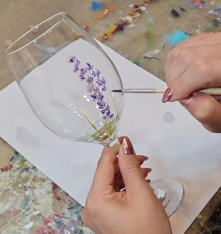 il-vino-e-arte-gode-promovem-oficina-de-pintura-de-tacas-e-degustacao-de-vinhos-659d474b87
